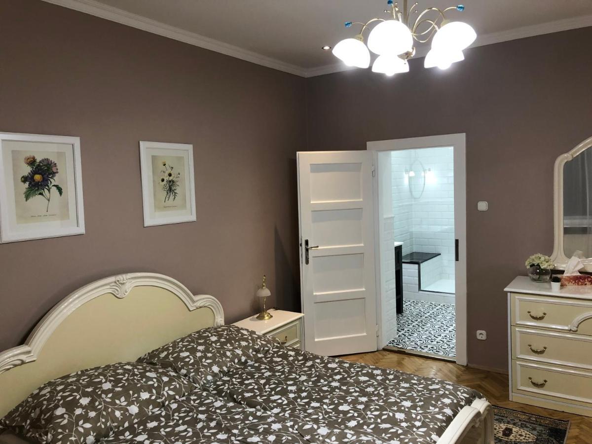 Margareta Apartman Pecs Ngoại thất bức ảnh